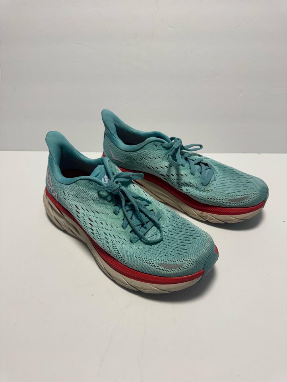 Hoka One One Women’s Clifton Sneakers Size 8